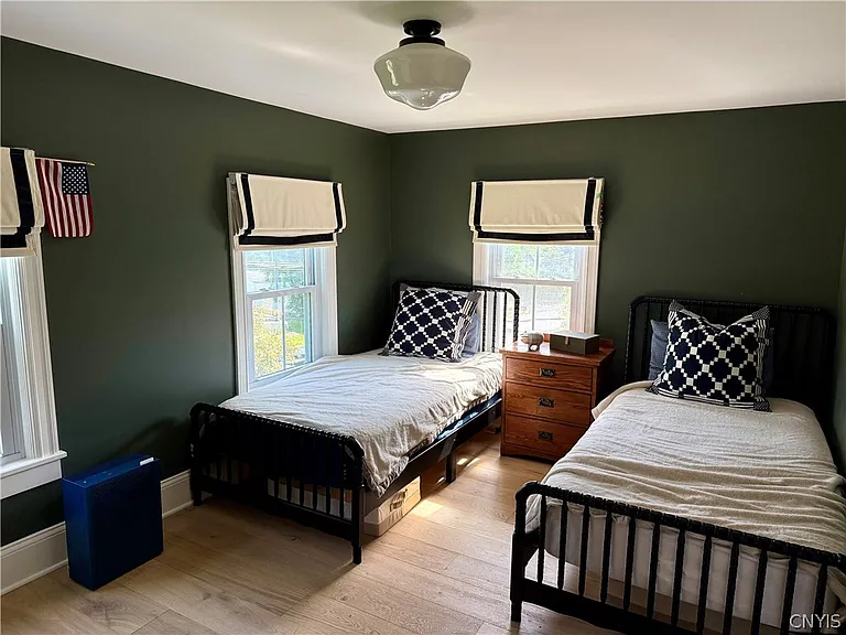 690 Crow Hill Rd — Photo 11