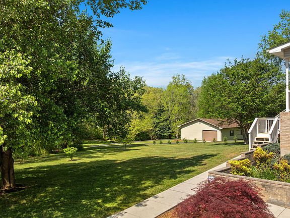 3rd image of 204 David Rd