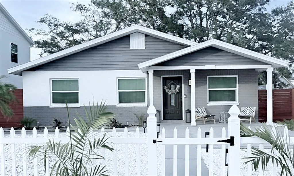 3 bed, 3.0 bath, 2037 sqft, $4,049 — Photo 1