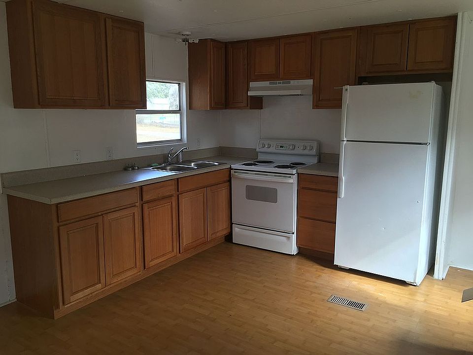 1st image of 157 Rowland Ave