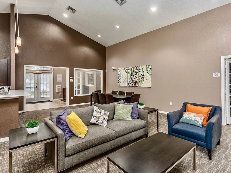 River Trace Apartments and Homes — Photo 18