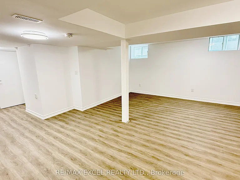 38 Shaina Ct #LOWER LEVEL — Photo 8
