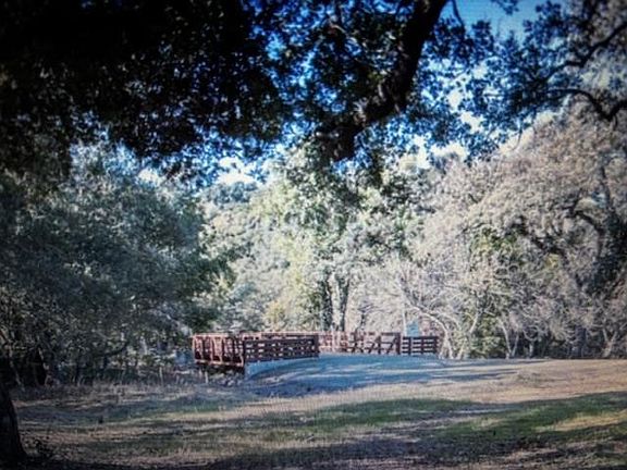 3rd image of 3343 Alpine Rd