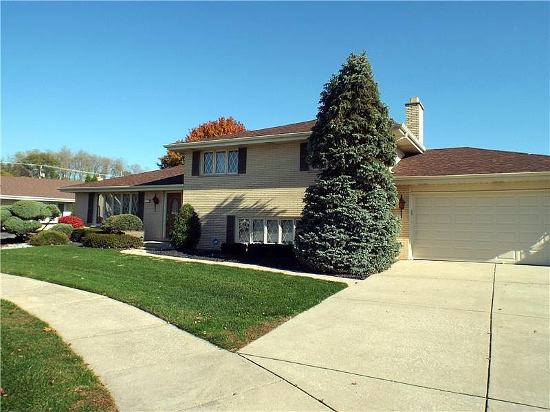 1st image of 15125 Narcissus Ct