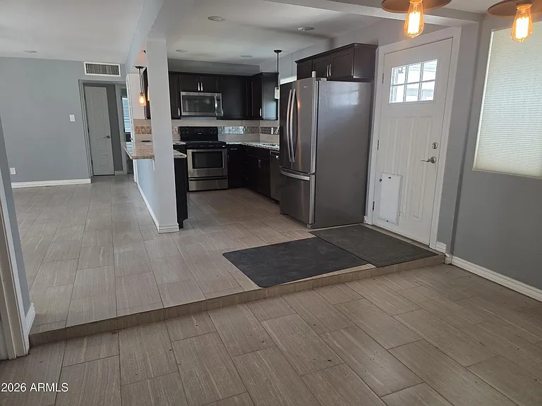1812 E Whitton Ave — Photo 15