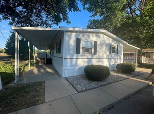 312 White Oak Dr, Morton, IL 61550