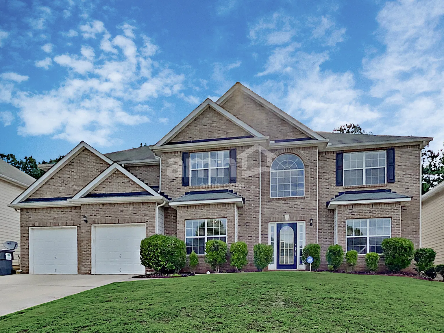 5 bed, 3.0 bath, 3584 sqft, $2,825 — Photo 1