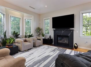 229 Victory Rd #229, Quincy, MA 02171