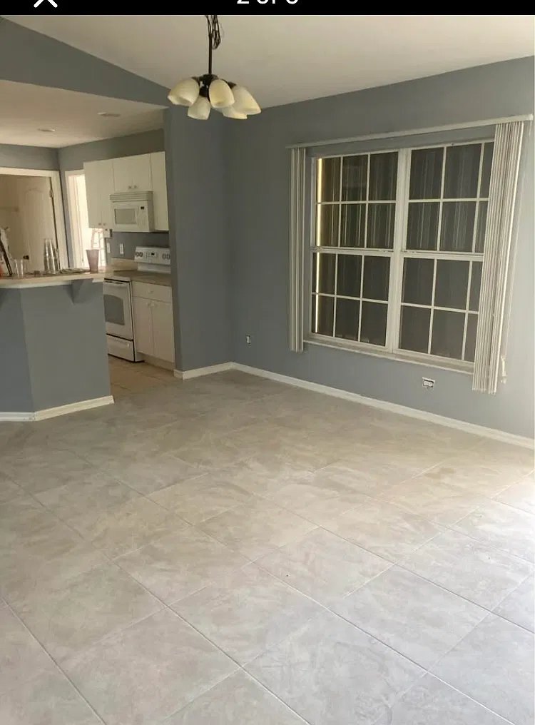 3 bed, 1408 sqft, $1,900 — Photo 2