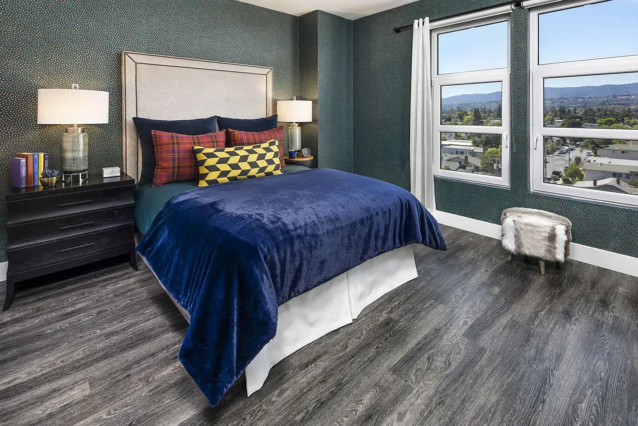 1 bed, 900 sqft, $4,600 — Photo 2