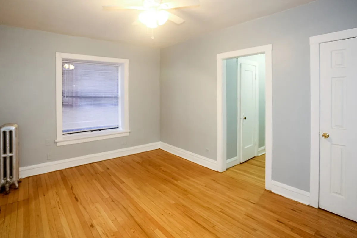 Building Photo - 4610 N Beacon St #3A