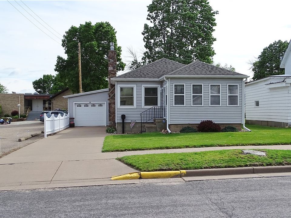 1st image of 510 2nd Avenue W