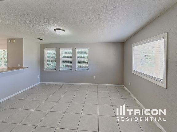 2nd image of 803 8th Ave N