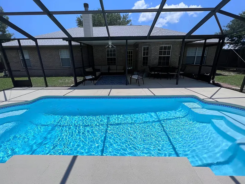 2524 Bluewater Dr