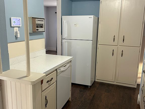 3rd image of 3341 Marmary Ln