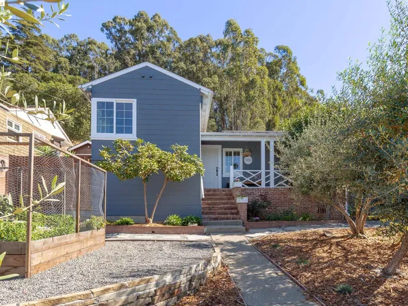 3452 Robinson Dr, Oakland, CA 94602
