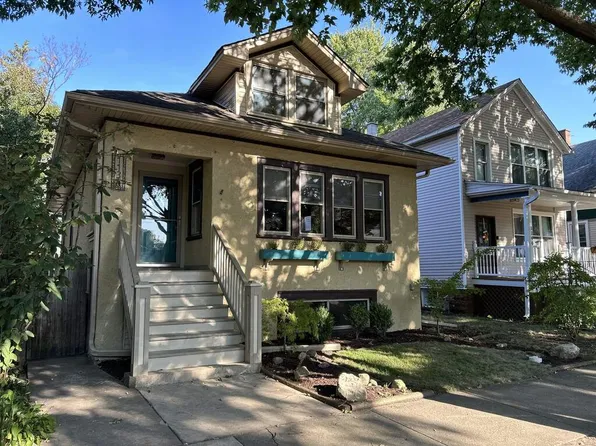 1136 S Highland Ave, Oak Park, IL 60304