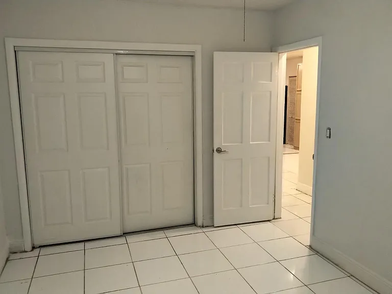 2813 Acapulco Dr — Photo 12