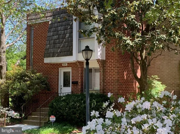 8340 N Brook Ln, Bethesda, MD 20814