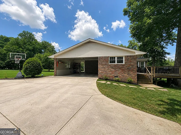 2653 Club Valley Dr NE — Photo 3