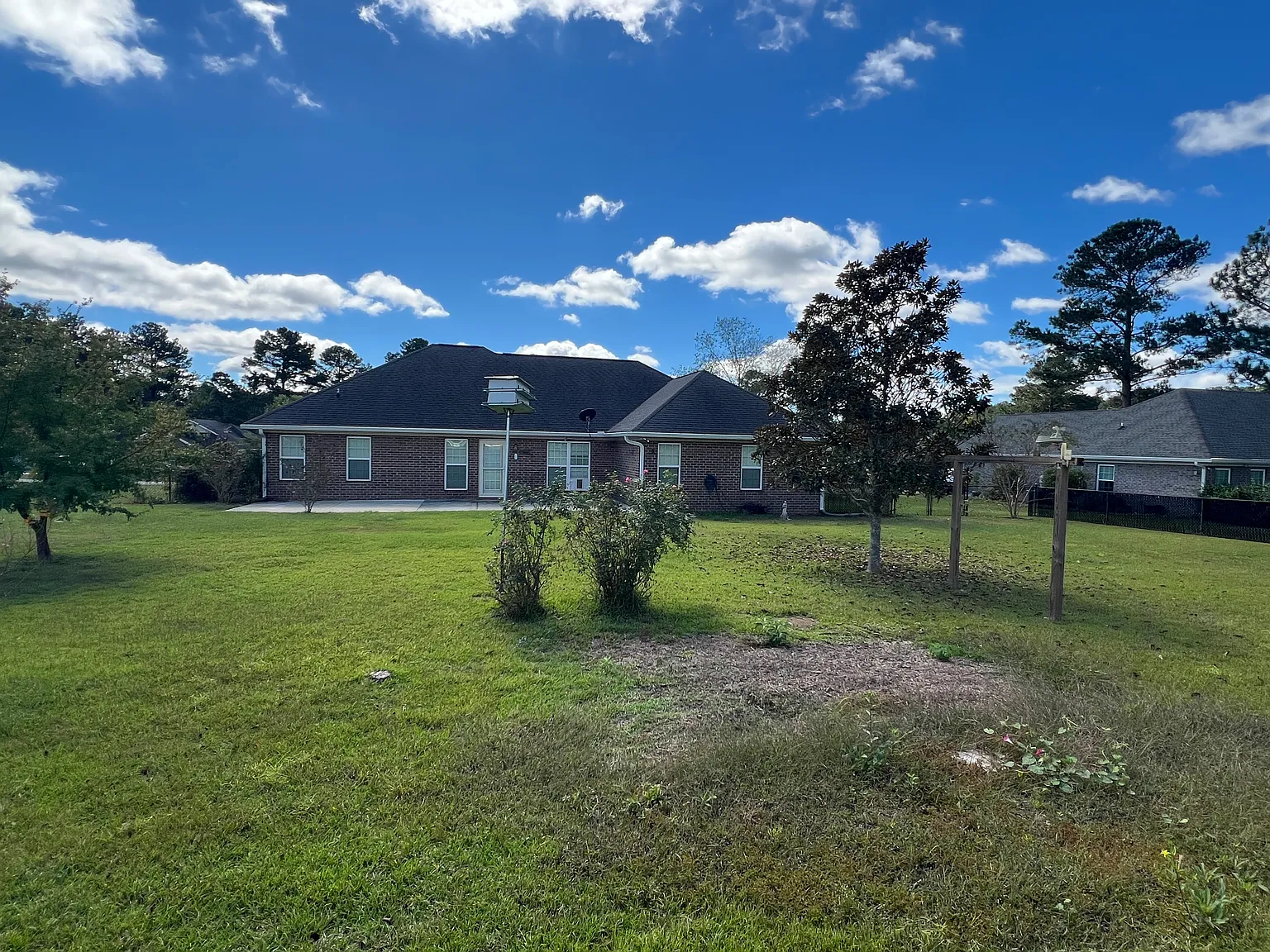 3 bed, 1707 sqft, $2,100 — Photo 2