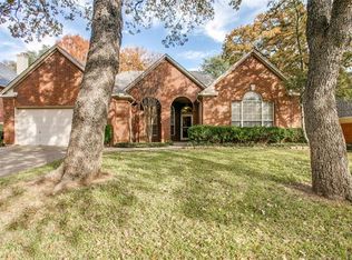712 Ruby Ct, Grapevine, TX 76051