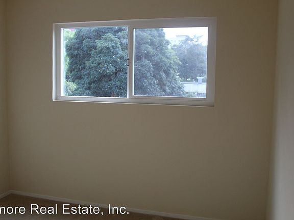 3rd image of 1350 Golden Gate Ave APT 3