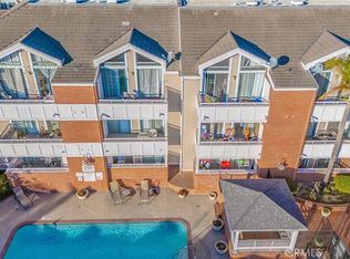 865 S B St APT P2, Oxnard, CA 93030