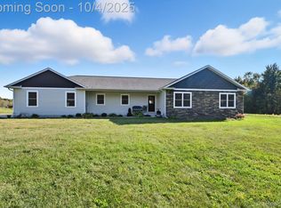 12600 Hibner Rd, Hartland, MI 48353