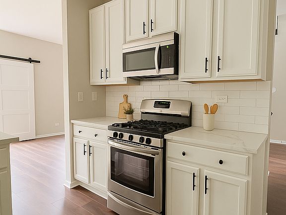 2nd image of 516 Horizon Dr #A1