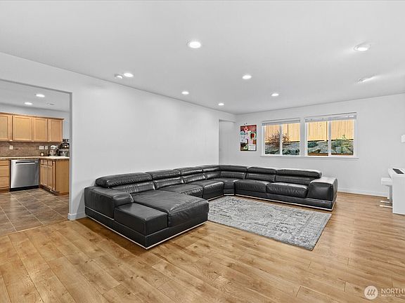 5th image of 27708 Ridge Way