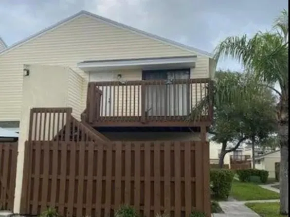 637 Executive Center Drive #N205, West Palm Beach, FL 33401