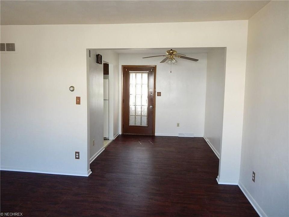 2nd image of 6162 Clingan Rd