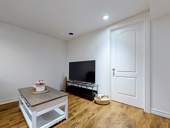 4th image of 37 Justus Dr #Basement