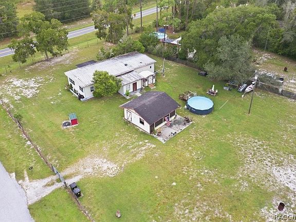 3rd image of 9362 N Oats Way