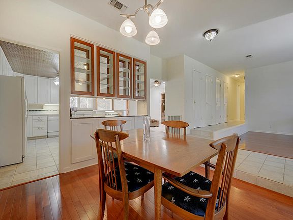 Formal Dining
