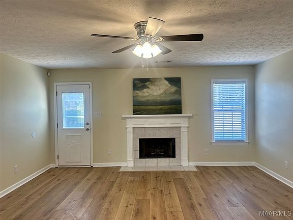 5th image of 615 Little Farm Rd