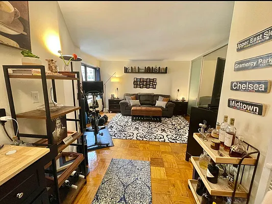 Rented by Olympia House Delaware LP | media 18