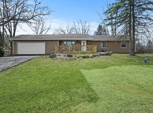 16905 Hebron Rd, Harvard, IL 60033