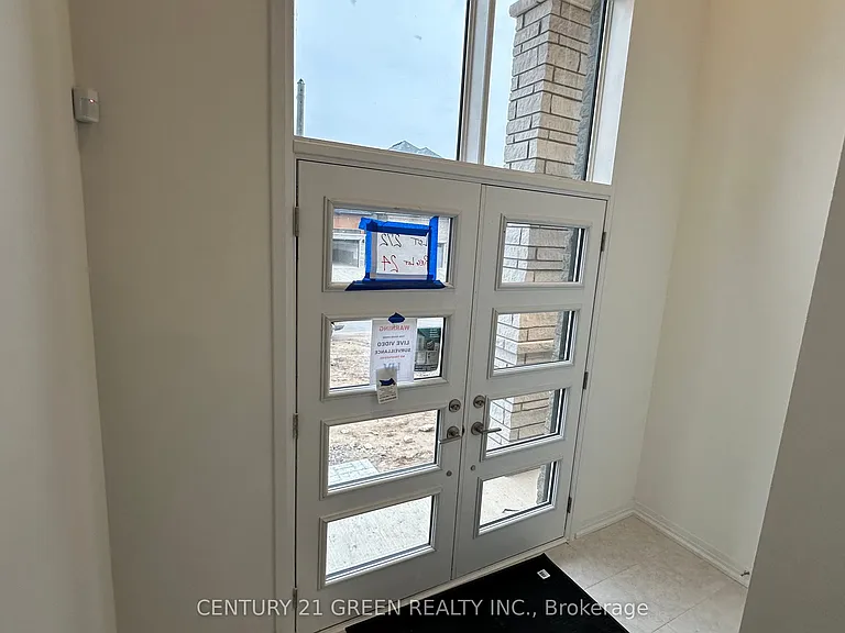 126 Hitchman St — Photo 4
