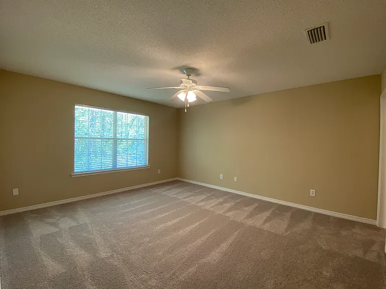 11815 Balsam Ct — Photo 11