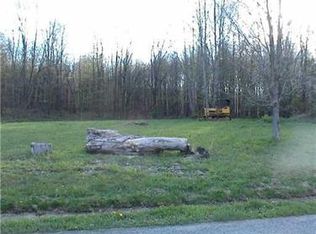 Winchester Dr, Albion, PA 16401