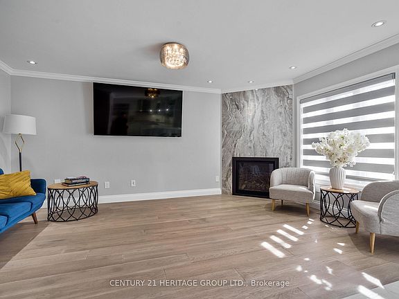 5th image of 20 Fox Run Ln