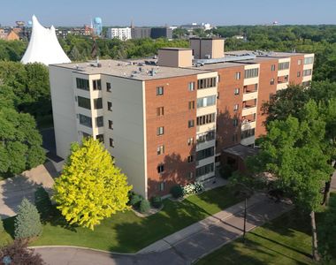 105 3rd St N APT 309, Moorhead, MN, 56560