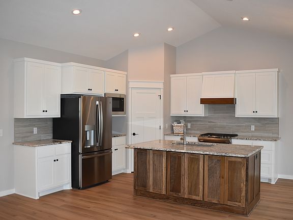 Custom cabinets with details you deserve