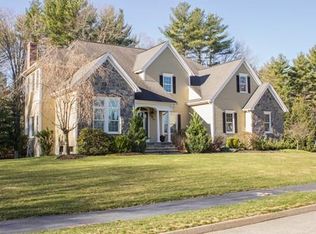 43 Oriole Rd, Medfield, MA 02052