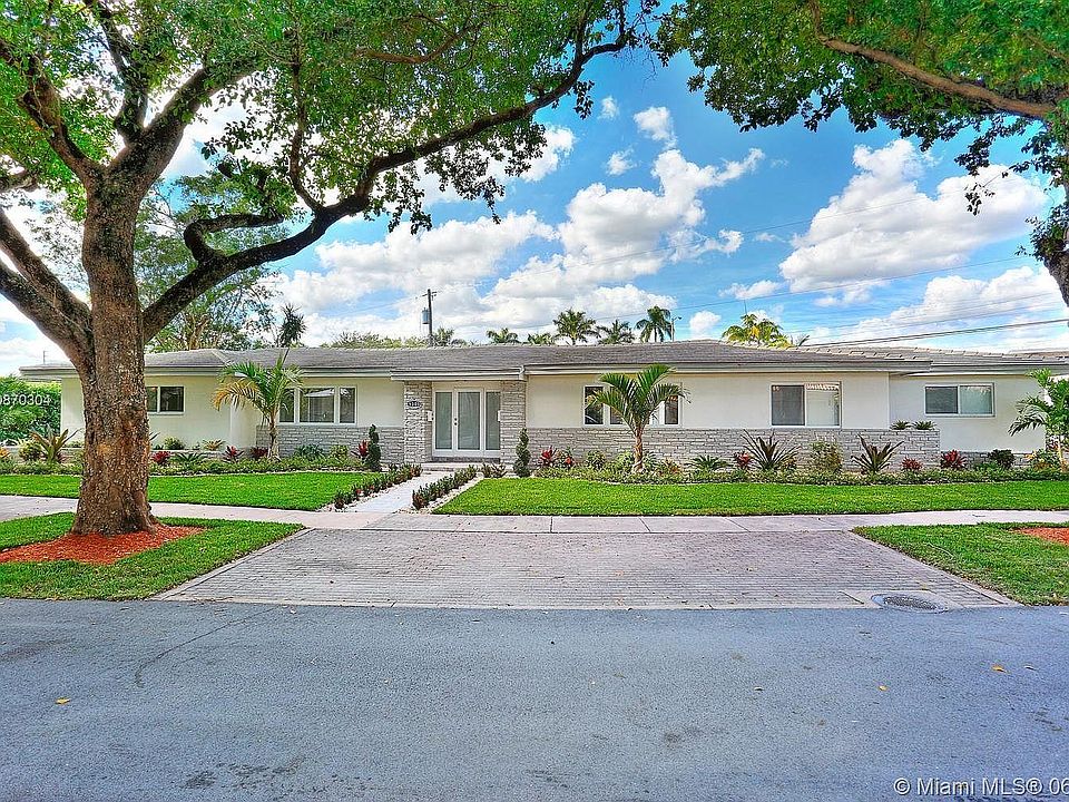 1st image of 5300 Orduna Dr Unit A