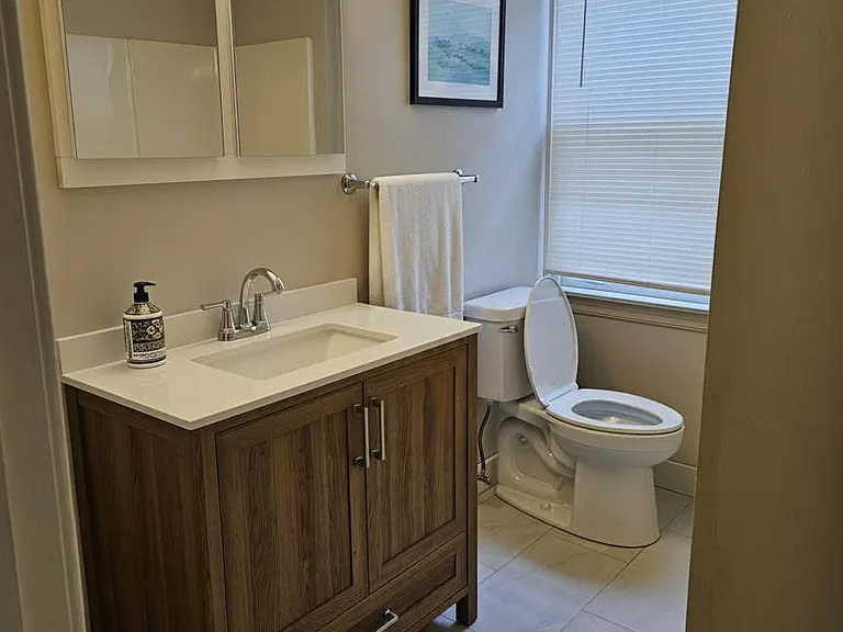 8 Sherman St #8 — Photo 2