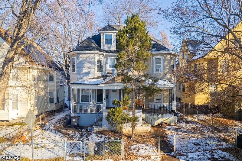 1st image of 31 Homestead Park
