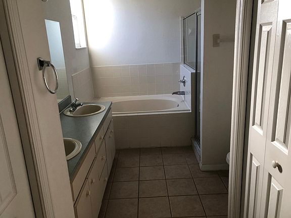 2nd image of 5496 Moon Valley Dr